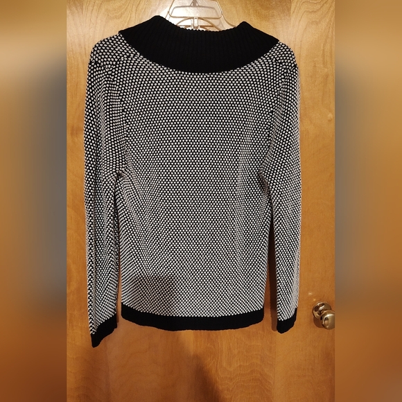 Charter Club black and white sweater with silver metallic threading - Picture 2 of 8